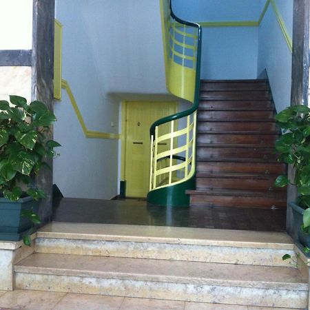 فندق Residencial Valentina Lisboa المظهر الخارجي الصورة Entrance to the museum