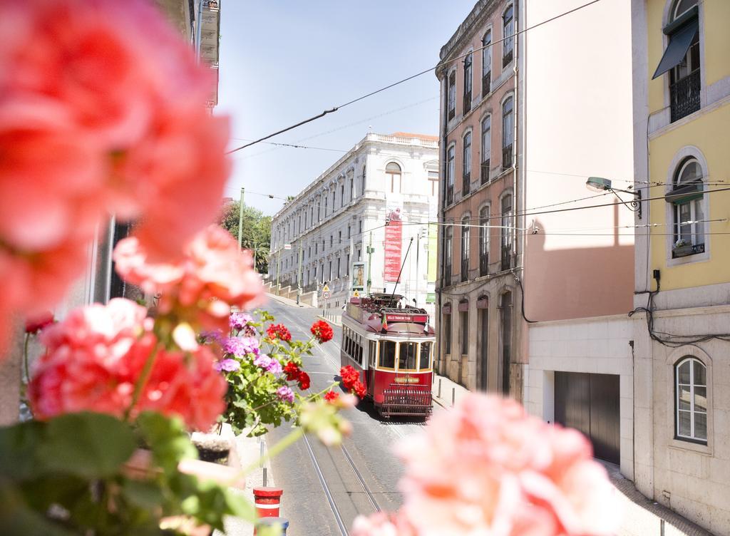 فندق Residencial Valentina Lisboa المظهر الخارجي الصورة Lisbon tram