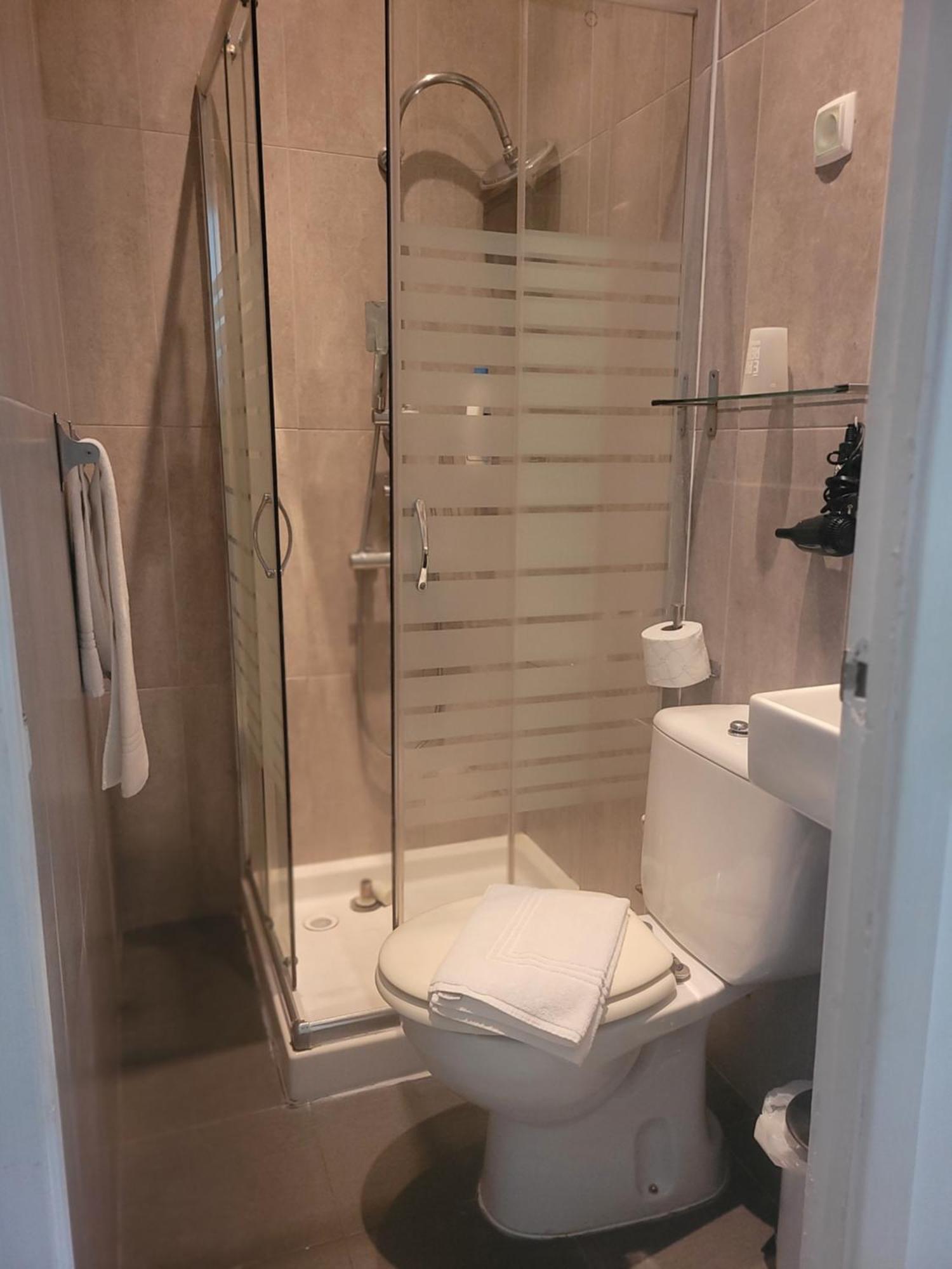فندق Residencial Valentina Lisboa الغرفة الصورة